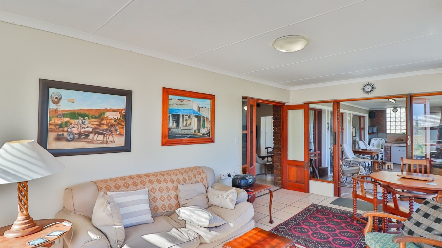 4 Bedroom Property for Sale in Stilbaai Oos Western Cape